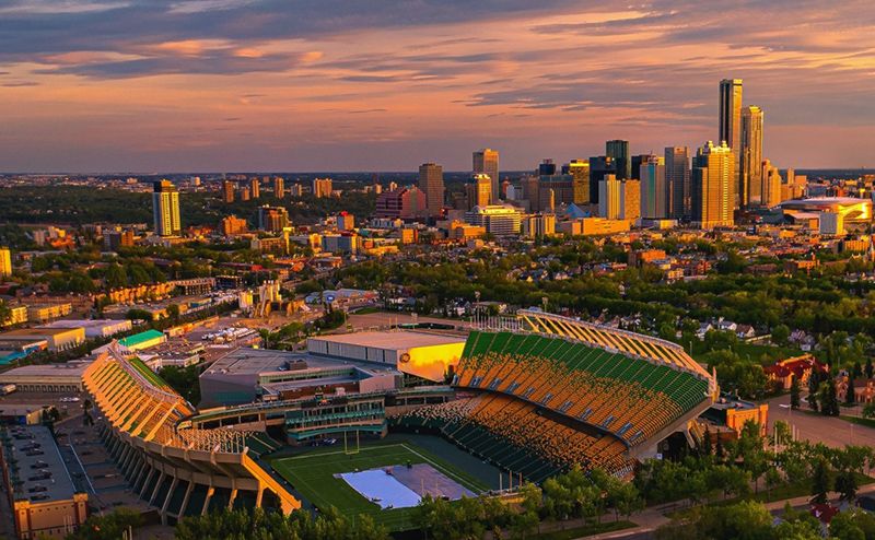 Commonwealth Stadium Luggage Storage