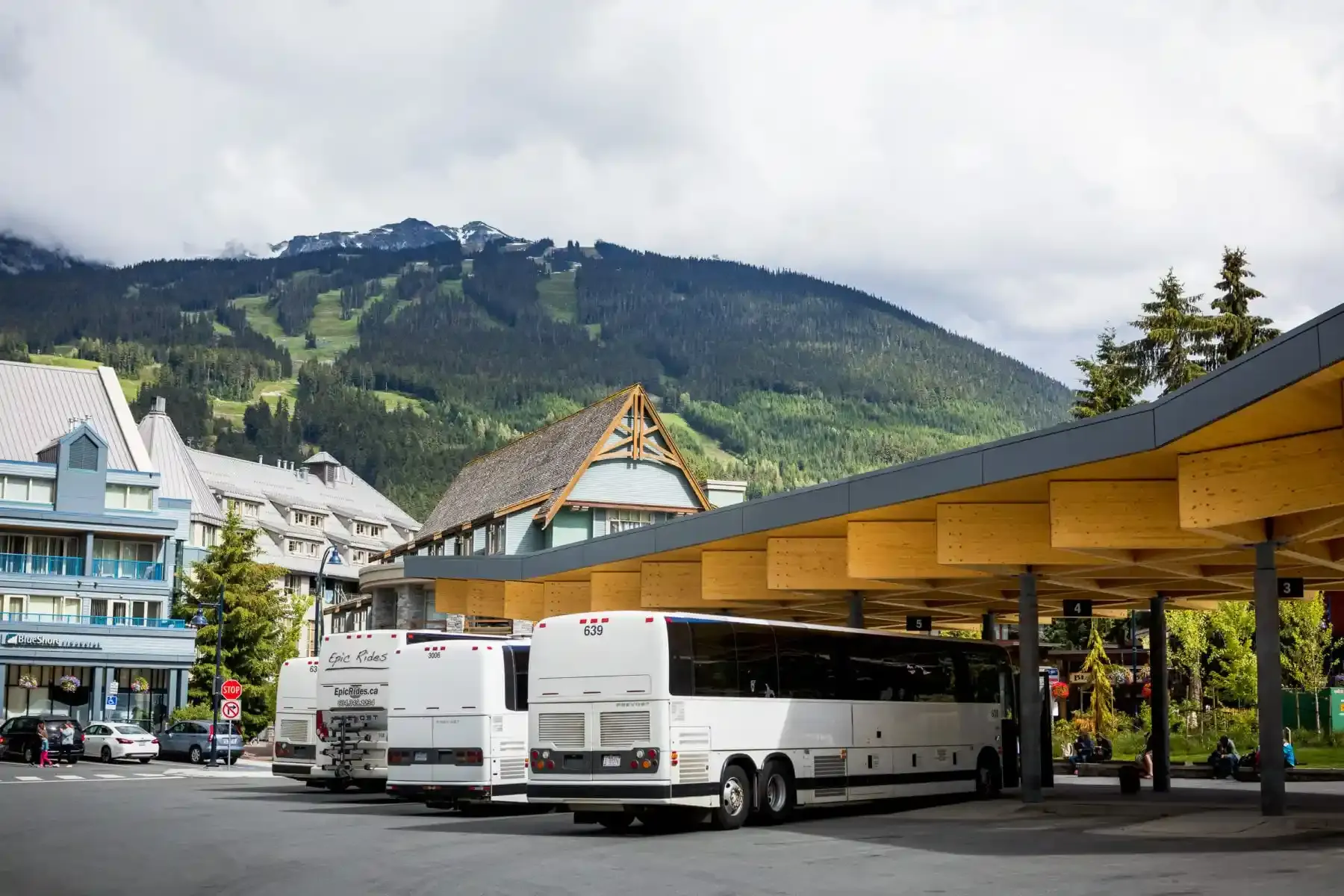 Whistler Gateway Loop Luggage Storage, Whistler