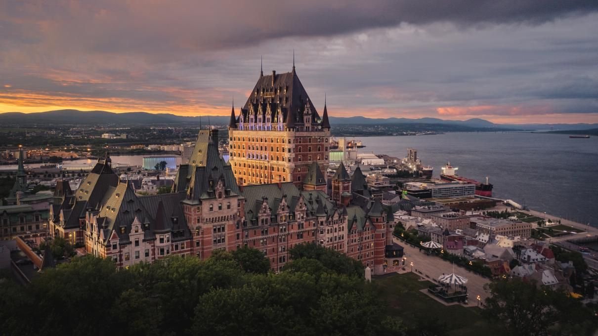 Fairmont Château Frontenac Luggage Storage