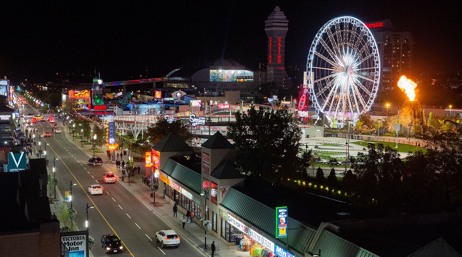 Clifton Hill Luggage Storage, Niagara Falls 