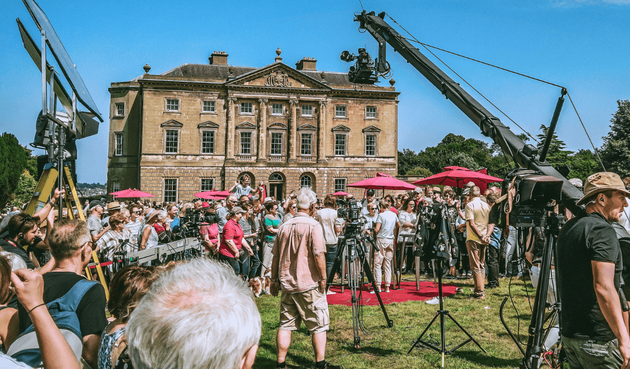 Set Setting Travel Trend