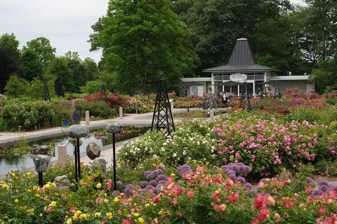 Royal Botanical Gardens Luggage Storage, Hamilton