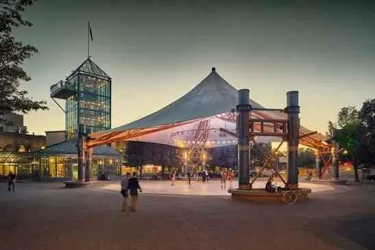 The Forks Luggage Storage, Winnipeg